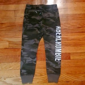 Abercrombie kids camo joggers